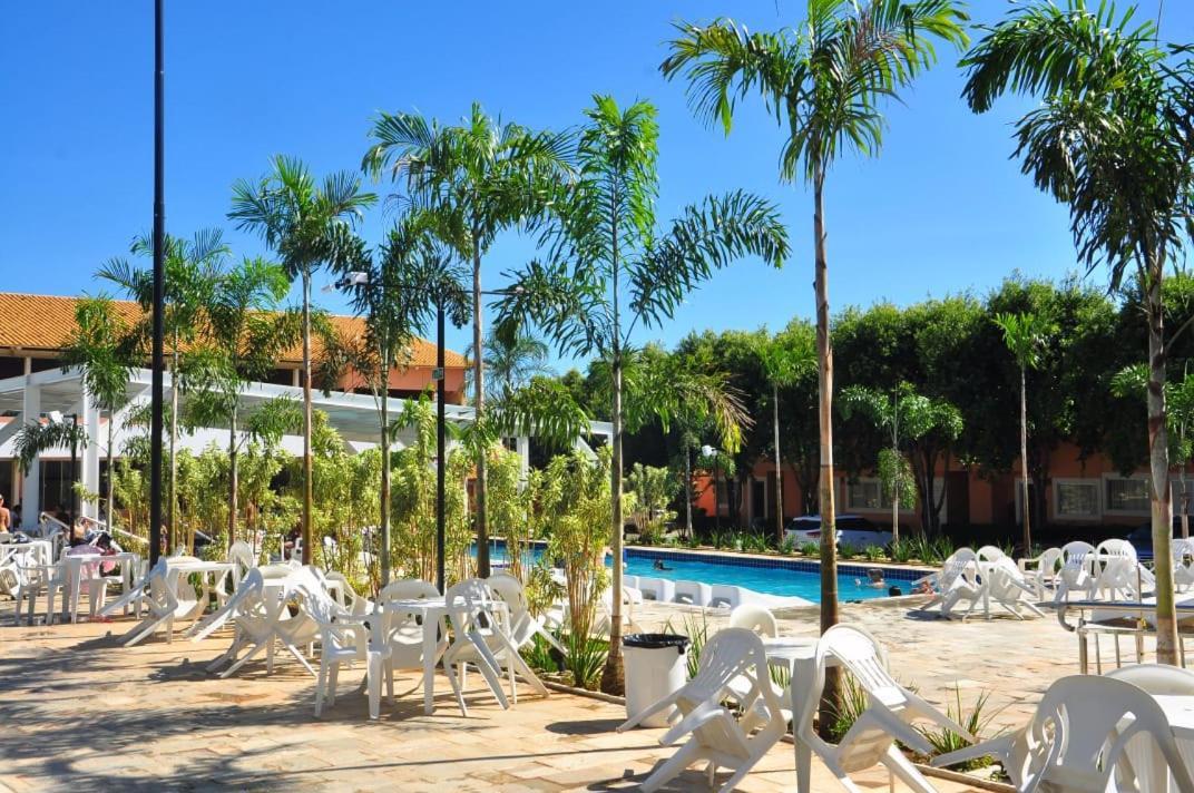 Cd Diroma Fiori Apartment Caldas Novas Exterior photo
